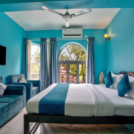 Candolim Beach White Residency Baga Bagian luar foto