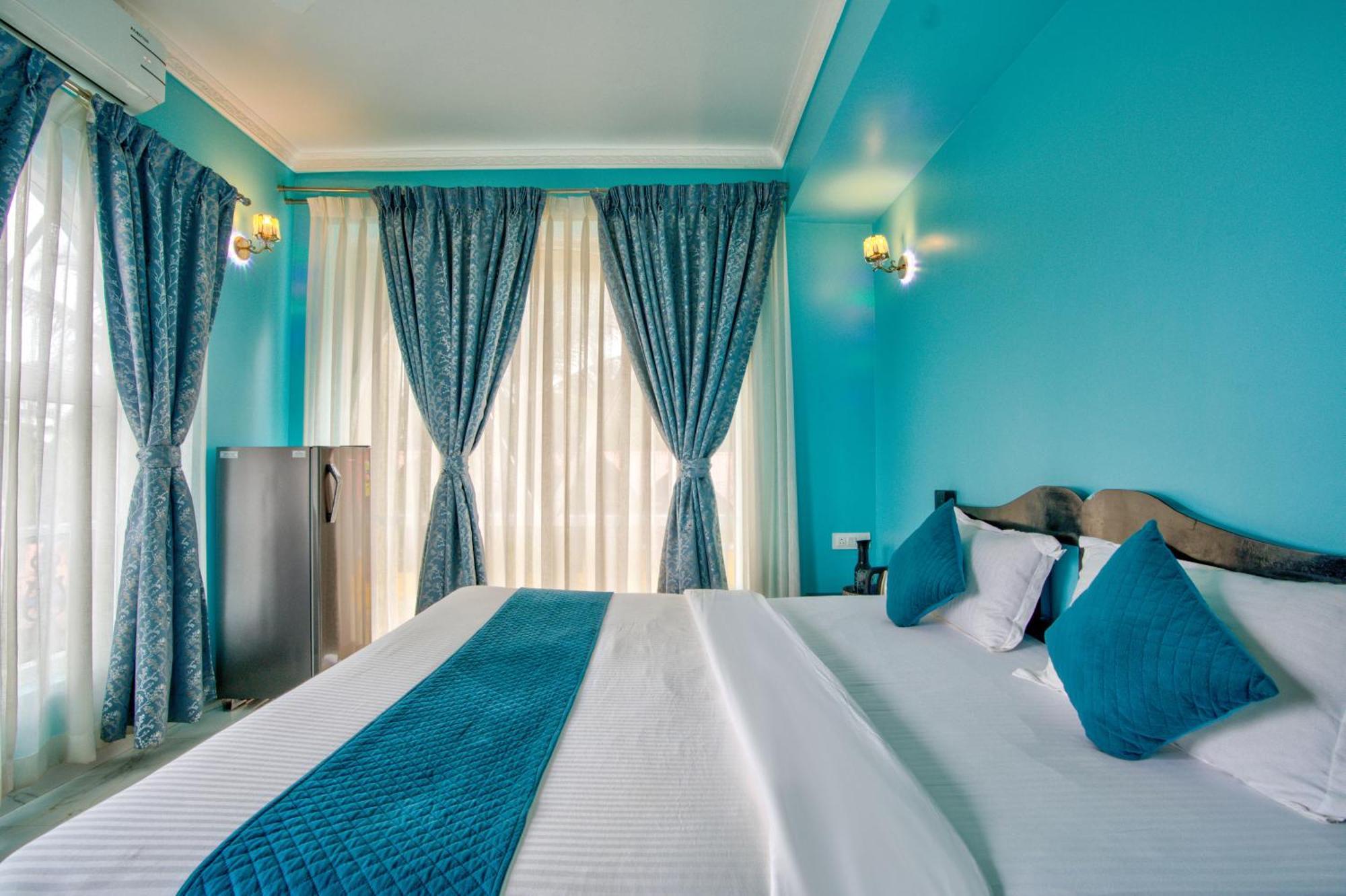Candolim Beach White Residency Baga Bagian luar foto